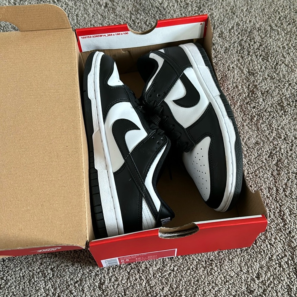 Women’s Nike panda dunks